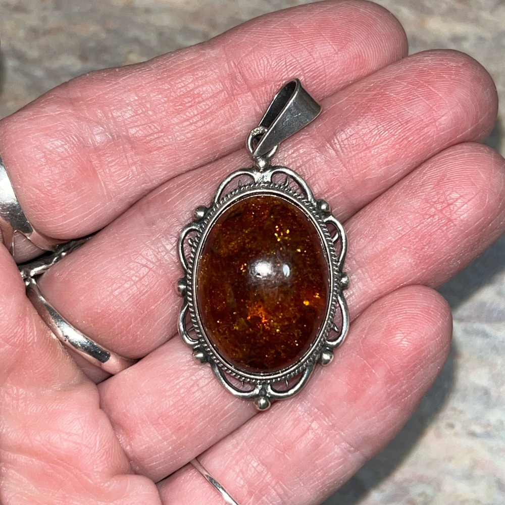 Vintage Sterling Silver Amber? Pendant - Picture 2 of 13